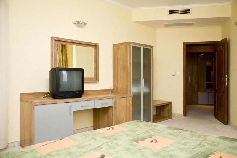 Napospart utazás Hotel Hrizantema