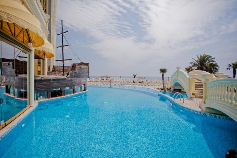 Napospart utazás Hotel Imperial Palace