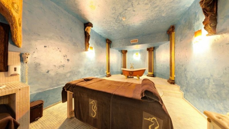 Napospart utazás Hotel Imperial Palace