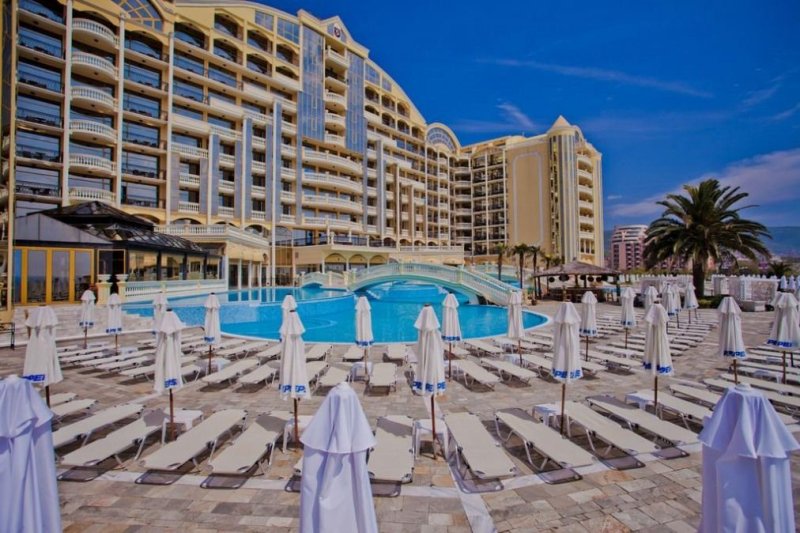 Napospart utazás Hotel Imperial Palace