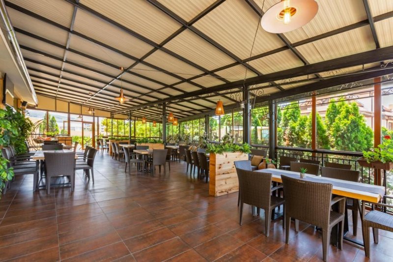 Szveti Vlasz utazás Hotel Julia