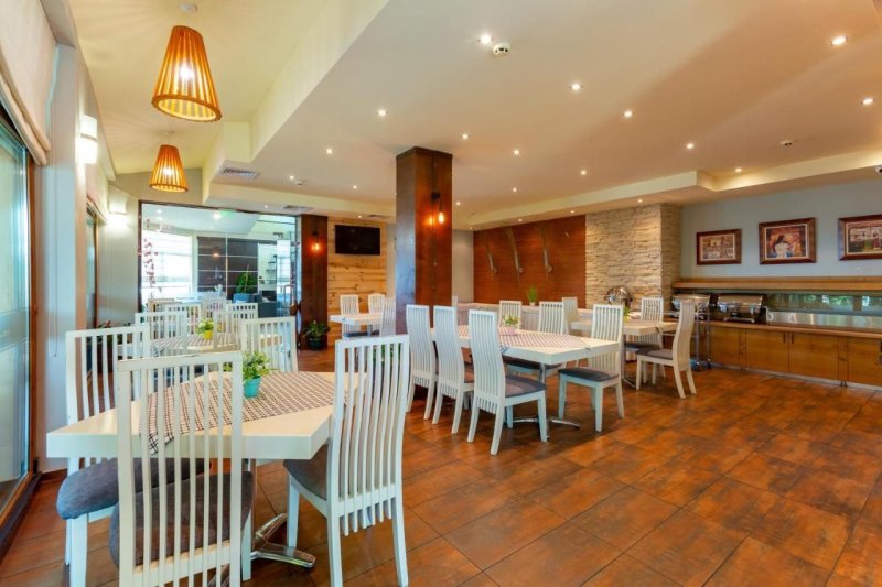 Szveti Vlasz utazás Hotel Julia