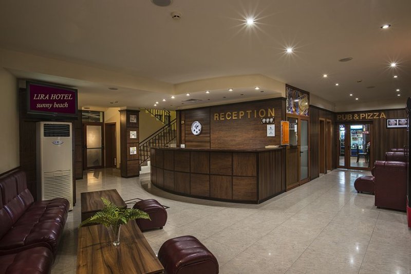 Napospart utazás Hotel Lira