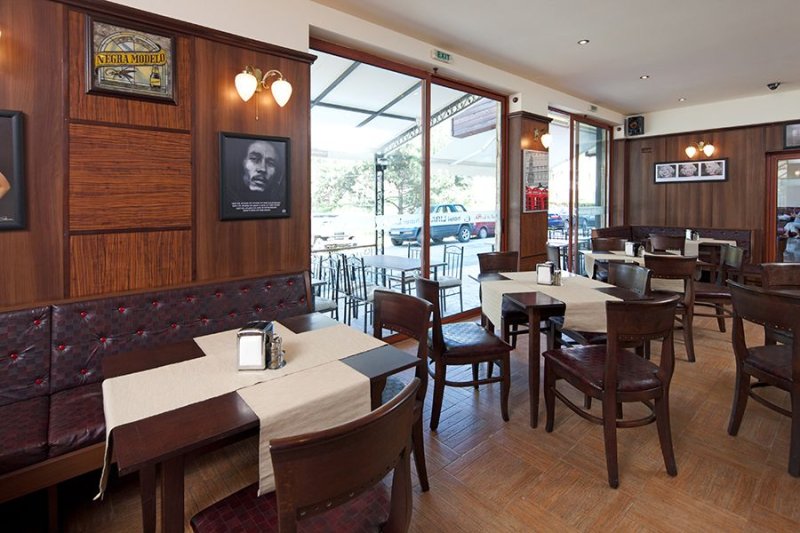 Napospart utazás Hotel Lira