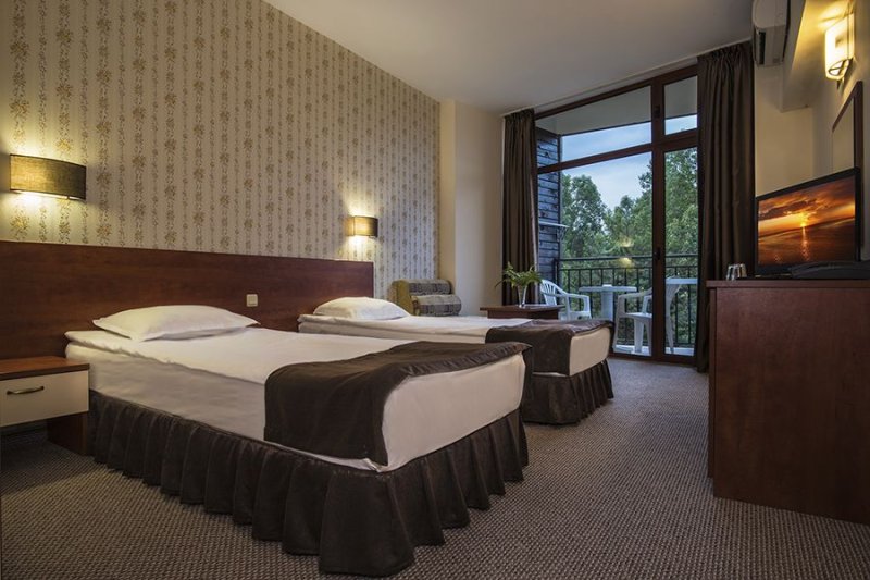 Napospart utazás Hotel Lira