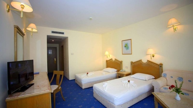 Duni utazás Hotel Marina Royal Palace