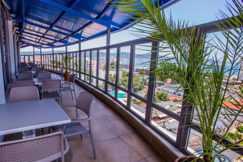 Napospart utazás Hotel Meridian