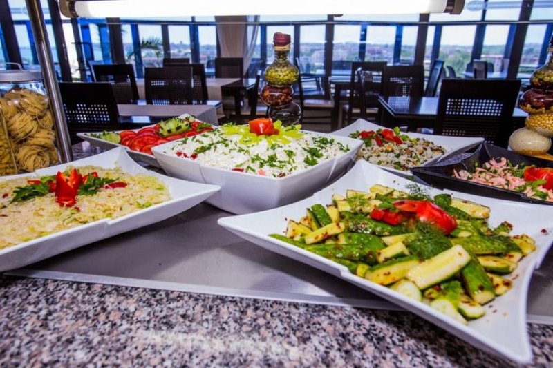 Napospart utazás Hotel Meridian