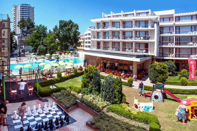 Hotel Merkurij (Mercury) Napospart