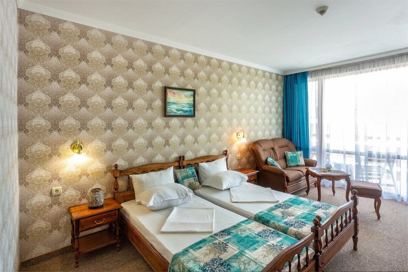 Hotel Merkurij (Mercury) Napospart