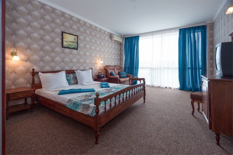 Hotel Merkurij (Mercury) Napospart