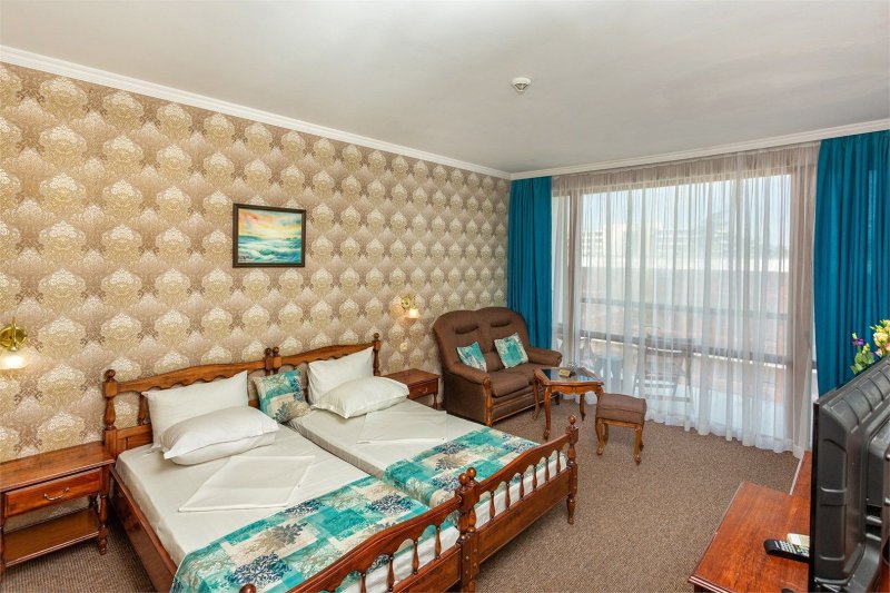 Hotel Merkurij (Mercury) Napospart