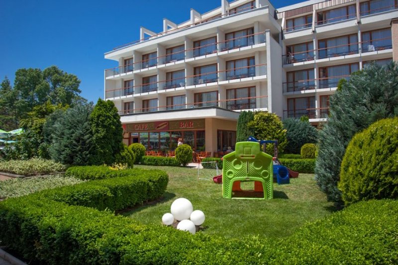 Hotel Merkurij (Mercury) Napospart