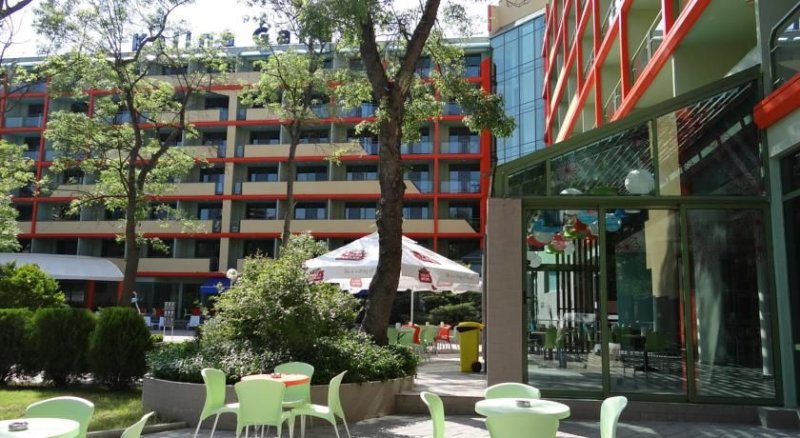 Napospart utazás Hotel MPM Kalina Garden