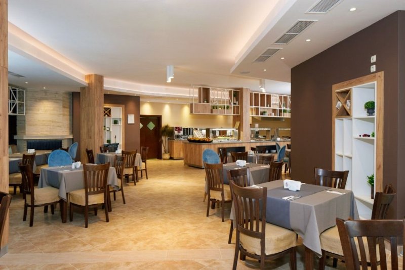 Napospart utazás Hotel Nobel