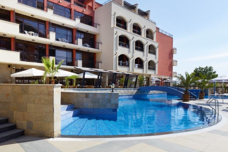 Napospart utazás Hotel Nobel