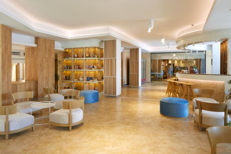 Napospart utazás Hotel Nobel