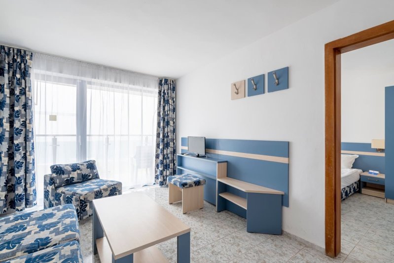 Napospart utazás Hotel Palace