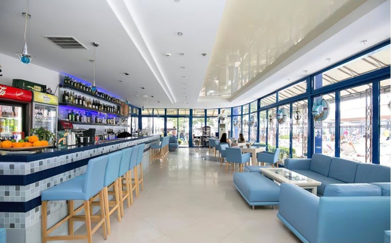 Napospart utazás Hotel Palace