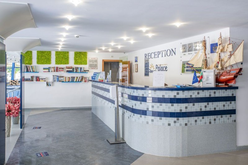 Napospart utazás Hotel Palace