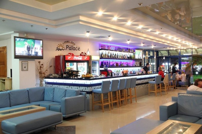 Napospart utazás Hotel Palace