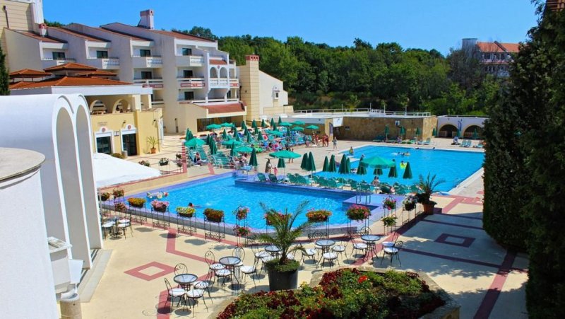 Duni utazás Hotel Pelikan