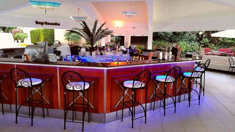 Duni utazás Hotel Pelikan