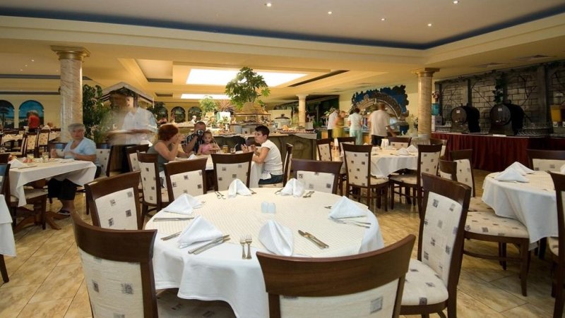 Duni utazás Hotel Pelikan