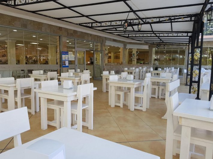 Napospart utazás Hotel Riva