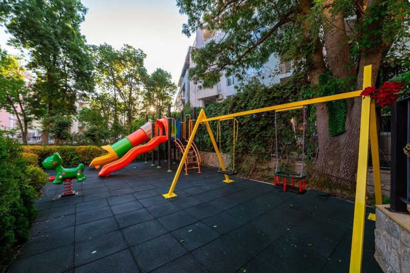 Napospart utazás Hotel Riva