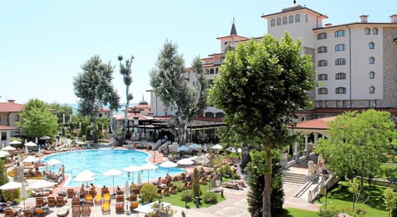 Napospart utazás Hotel Royal Palace Helena Park