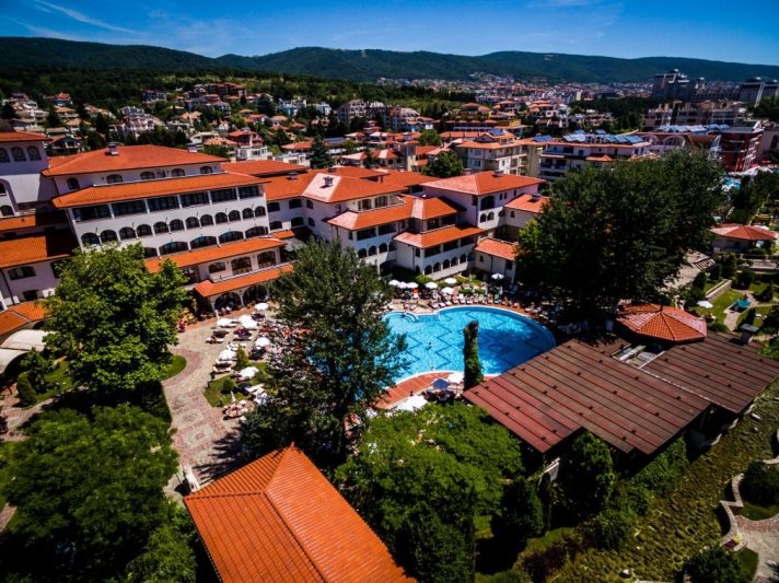 Napospart utazás Hotel Royal Palace Helena Park