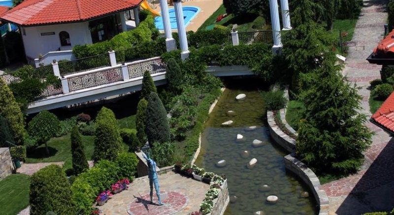 Napospart utazás Hotel Royal Palace Helena Park