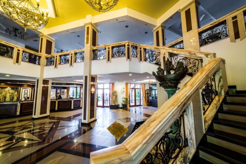 Napospart utazás Hotel Royal Palace Helena Sands