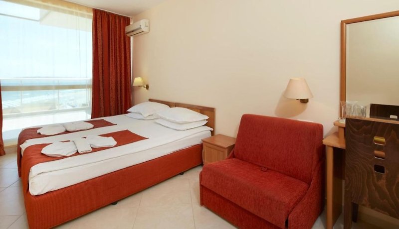 Napospart utazás Hotel Sea Breeze