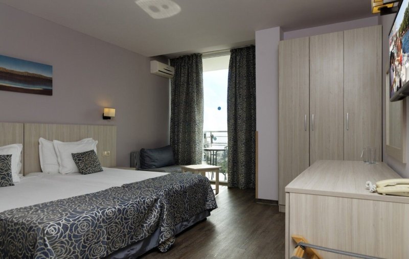 Aranyhomok utazás Hotel Slavey - All Inclusive