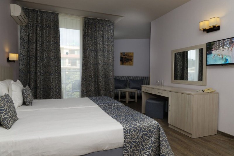 Aranyhomok utazás Hotel Slavey - All Inclusive