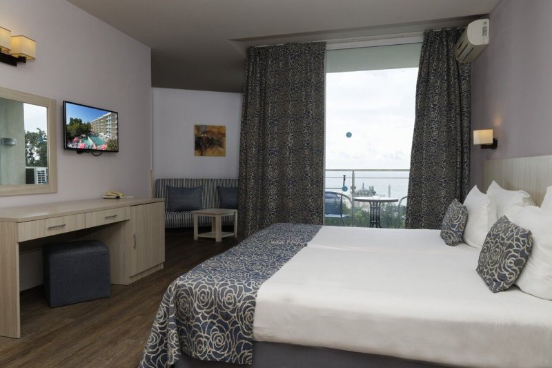 Aranyhomok utazás Hotel Slavey - All Inclusive