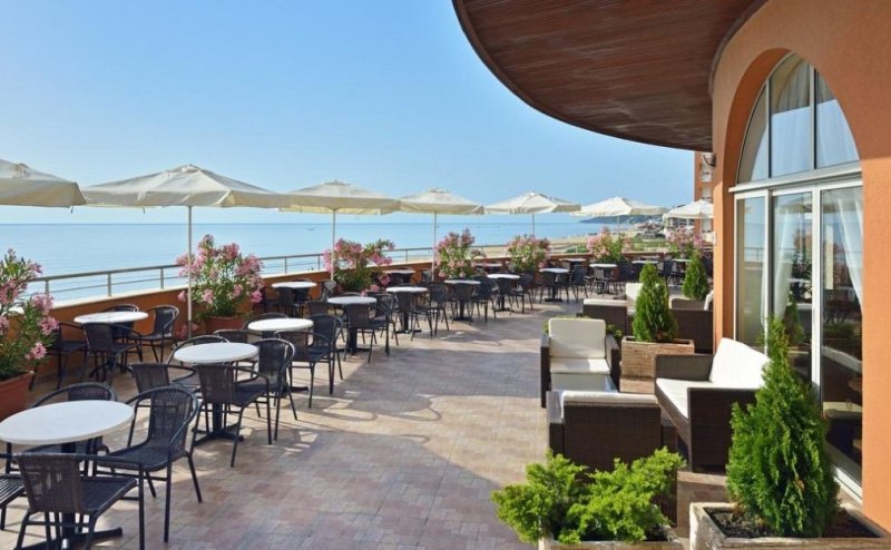 Obzor utazás Hotel Sol Luna Bay Resort