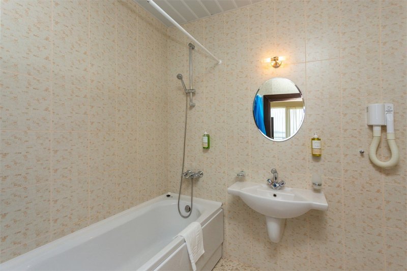 Napospart utazás Hotel Viand