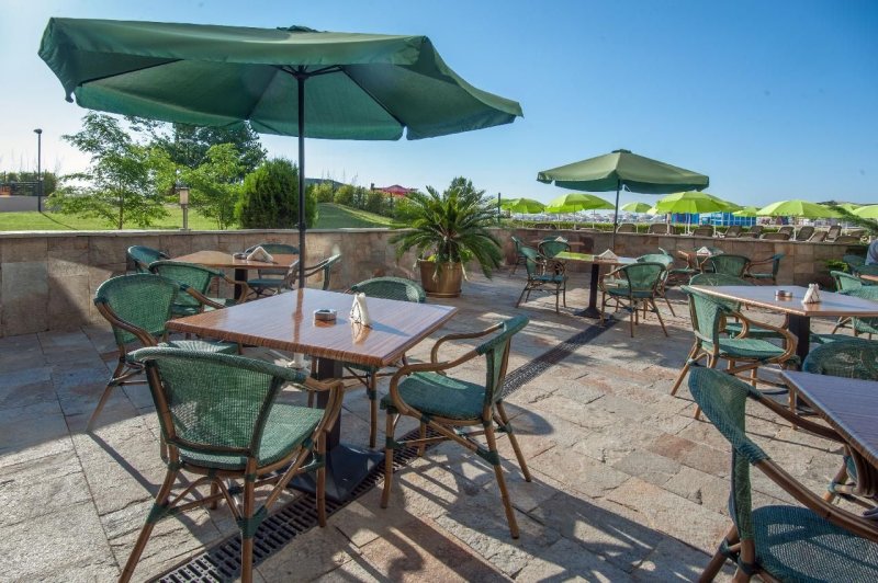 Napospart utazás Hotel Viand