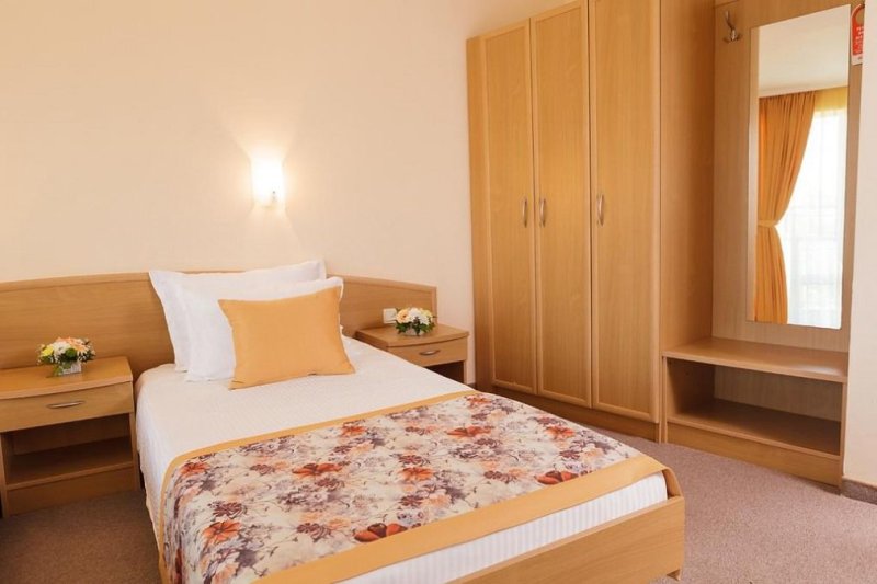 Napospart utazás Hotel Wela