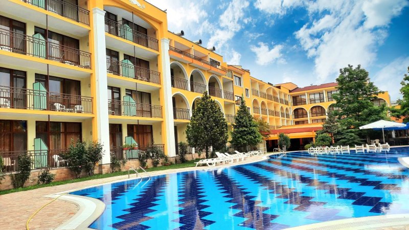 Napospart utazás Hotel Yavor Palace