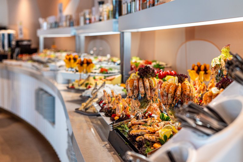 Napospart utazás Hotel Zenith