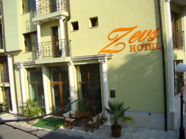 Pomorie utazás Hotel Zeus