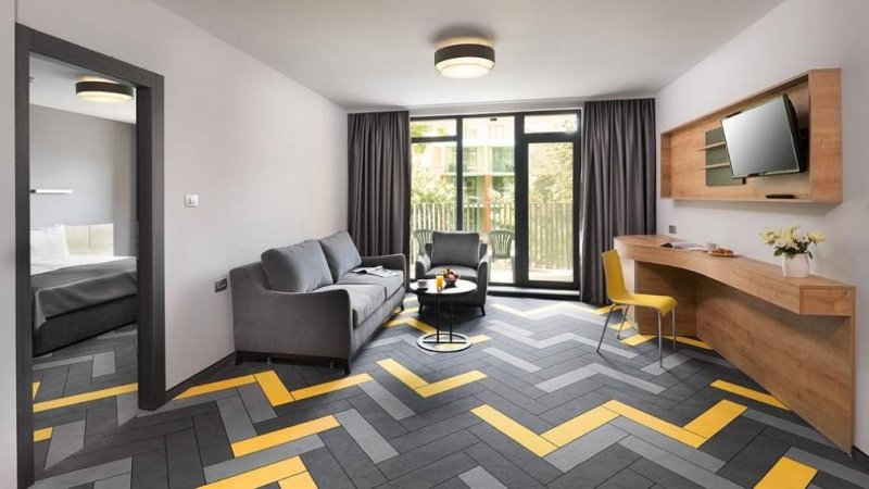 HVD Hotel Bor Napospart