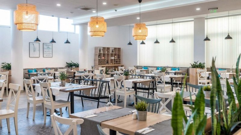iHotel Napospart