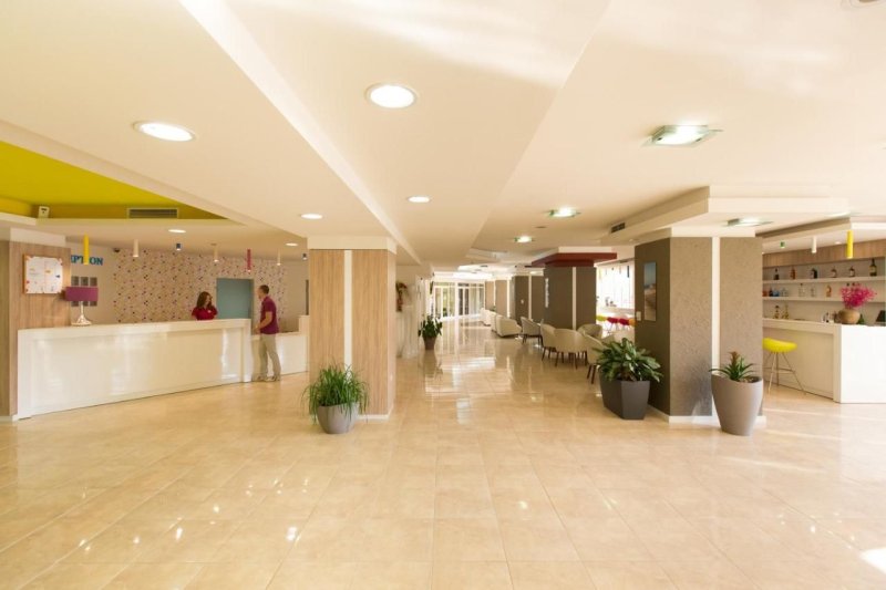 Madara Park Hotel Aranyhomok