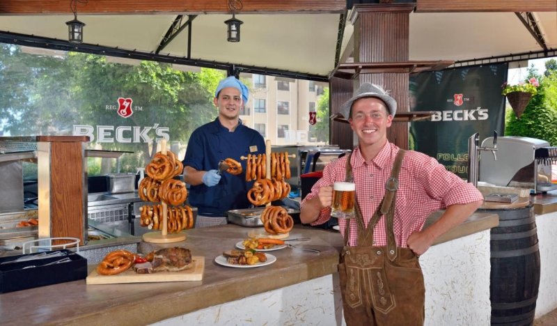 Aranyhomok utazás Melia Grand Hermitage