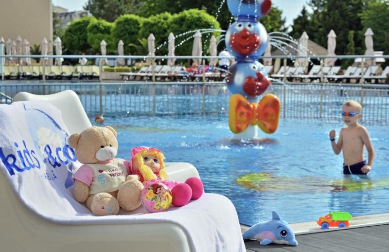 Aranyhomok utazás Melia Grand Hermitage